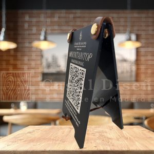 Menu QR en acríclio negro y aplicaciones en piel
